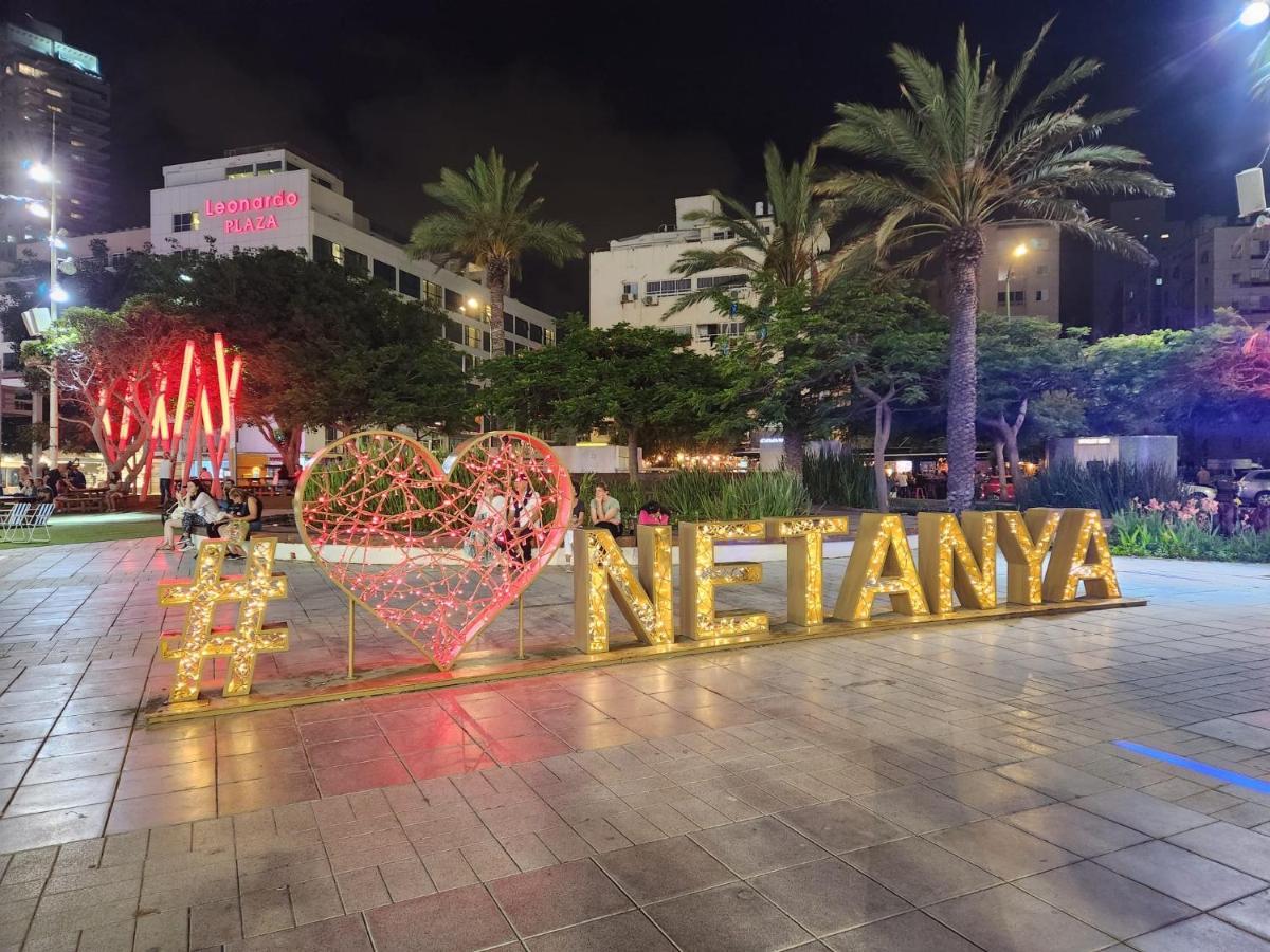 Chilling In Netanya Apartment Exterior photo